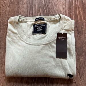 Abercrombie & Fitch T-shirt